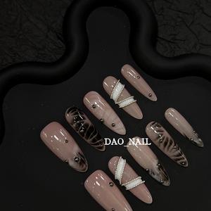 Dao-Nail穿戴甲头像