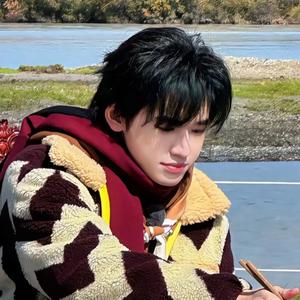 乔治啃馒头（见过时团版）头像