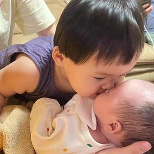 小胖子薇薇头像