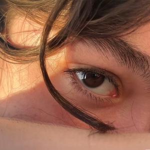 不会漂发的神-点点头像