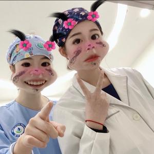 小白和小护头像