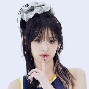 譞菜不配馒头头像