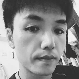 龙龙（金权）头像