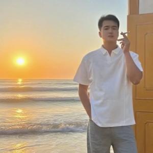 𝑴𝒓-𝒍𝒊头像