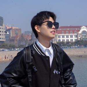 小亿梦想家头像