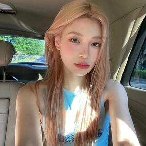 爱探店的朵拉头像