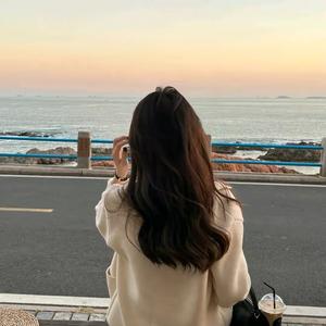 汤女士爱跑步头像