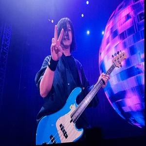 麥来乱o（追星版头像