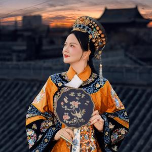 @小英～👑头像