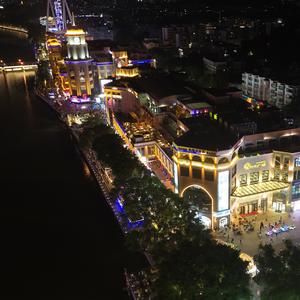 Mini航拍小肖头像