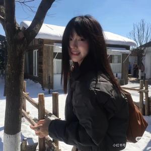 装忧郁被狗追头像