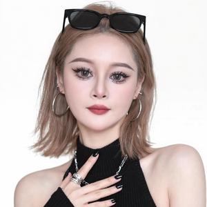 椿春化妆造型头像