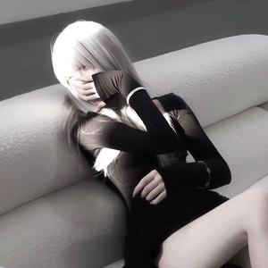 小个美式🧸头像