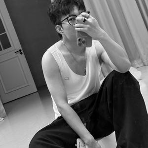 不晚映画 郑大钱头像