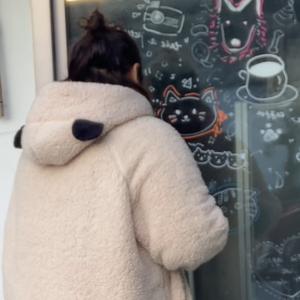 00后守山少女唛头像