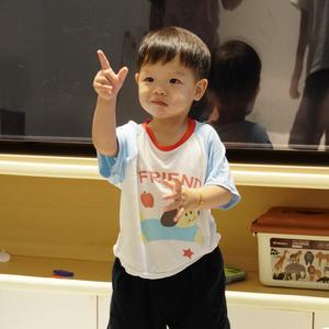 金豆小盆友头像