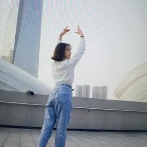 爱跳舞的小倩头像