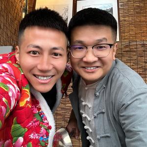 乐山小伙头像