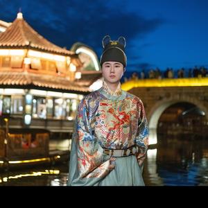 主持人 振宇头像