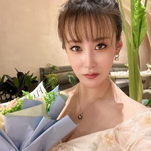 茹菓在天津头像
