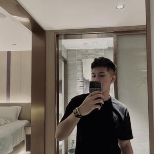 泡泡😶‍🌫️头像