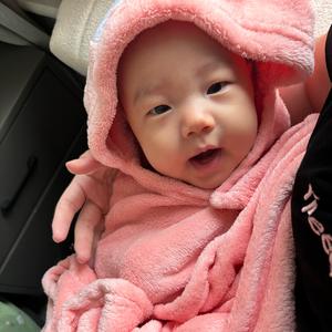 呢U牛👧🏻头像