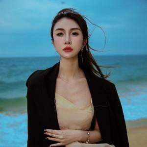 Amanda臭美颜究头像
