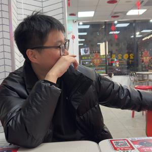 小刘很大只🎙️头像