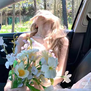 ˡᵒᵛᵉ雾岛寻炸记头像