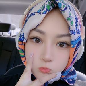 爱喝酒的罗姐姐头像