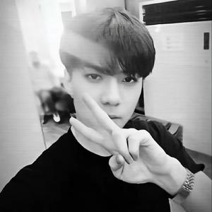 吴世勋（sehun）头像