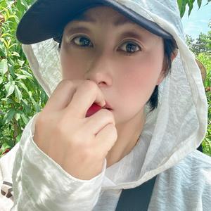 利亚爱跳舞头像