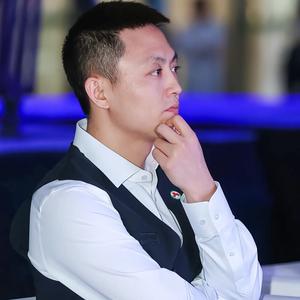 薛珍麒（爱啃鸡爪版）头像