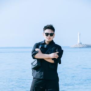 济南会剪发的胖子（杰森）头像