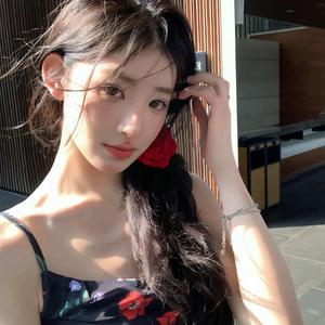 月芽女装穿搭头像