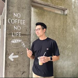 带着三个宝环游世界头像