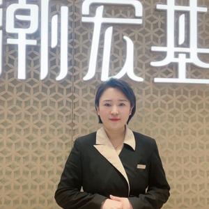 梅河口欧亚潮宏基珠宝珊珊头像