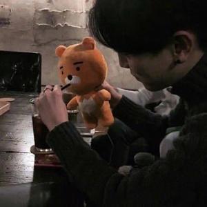 睡觉也要干饭头像