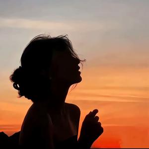 角落里的好故事@晨余头像