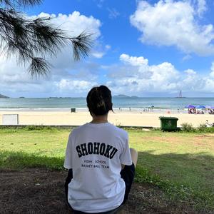 卖房的小姐姐头像