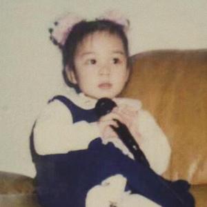 不是977是谁头像