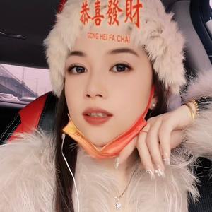 杨杨🐎🌸💳头像