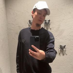 canadian daddy头像