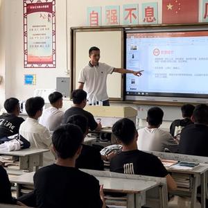 浦老师有点木头像