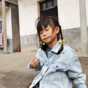 玩玻璃球的呱头像