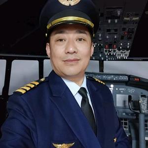 美联航空常总头像