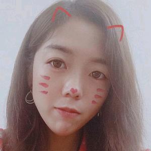 🎀Miss•陳头像