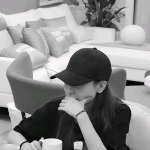 奋青小美女头像