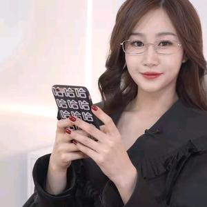 巧致的小周老师头像