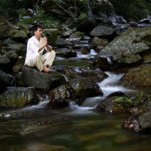 斌哥陪你读山水头像